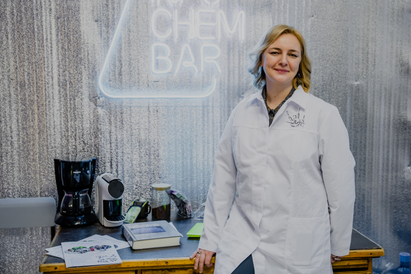 The Master’s program Chemical Software is headed by Ekaterina Skorb, the head of ITMO’s Infochemistry Scientific Center. Professor Skorb led a research team at the Max Planck Institute of Colloids and Interfaces and was part of George Whitesides’ group at Harvard University before joining ITMO. Credit: ITMO.NEWS

