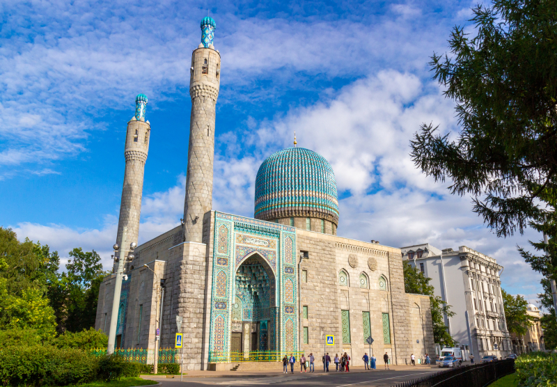 St. Petersburg Mosque. Credit: Al.geba on photogenica

 
