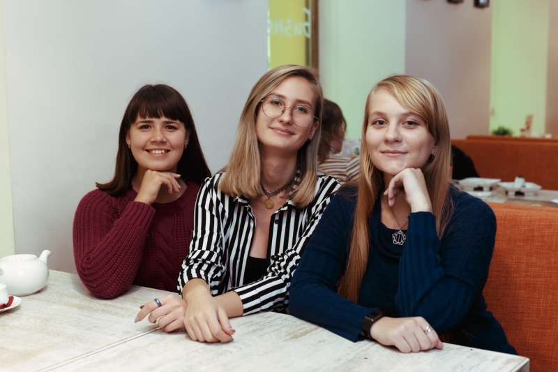 Veronika Varik, Olesya Alekseeva, Olga Paramonova
