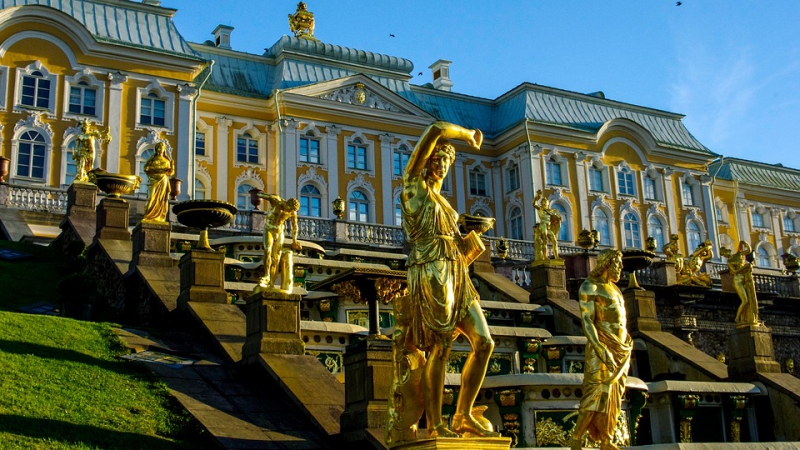 Peterhof Palace. Credit: Pixabay