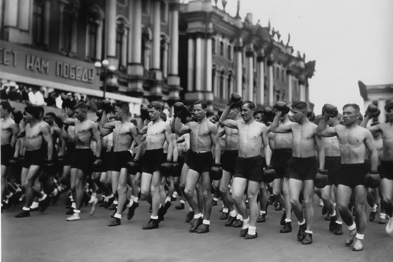 Leningrad, 1930s. PE classes in M.V. Frunze Higher Naval School / credit: Profusion Stock / Vostock Photo