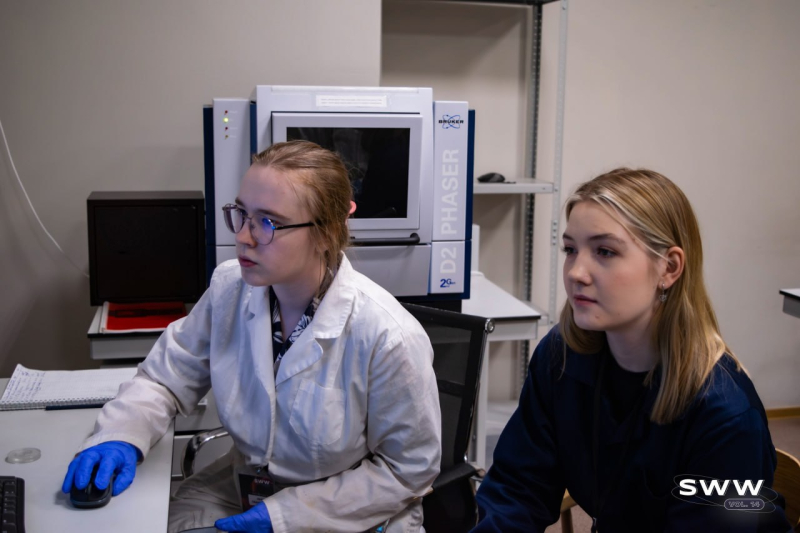 Anna with a colleague in the lab. Photo courtesy of the subject