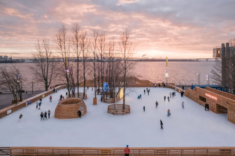 Blogs  Best Ice-Skating Rinks in St. Petersburg
