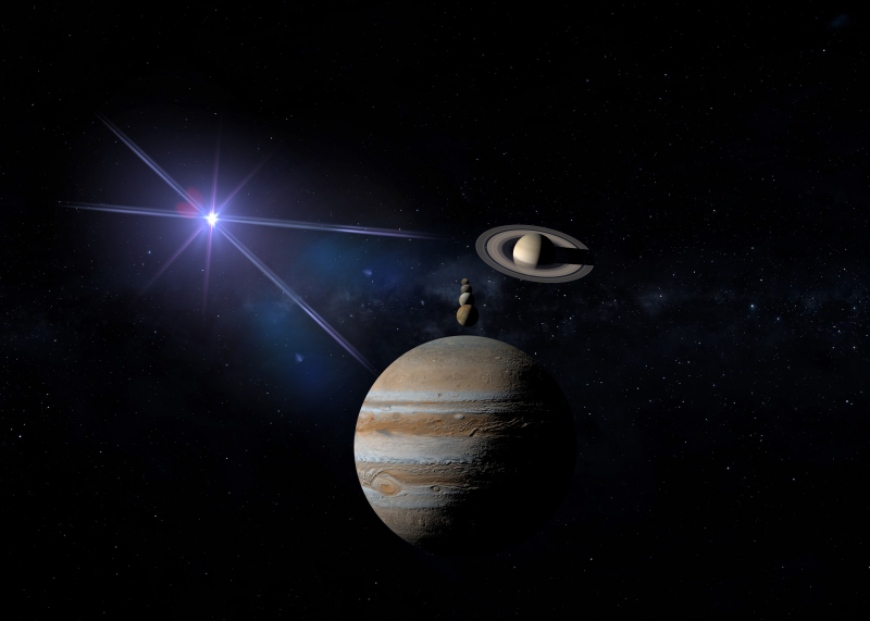 Юпитер, Сатурн и 4 луны Юпитера — Ио, Европа, Каллисто и Ганимед. Источник: shutterstock.com