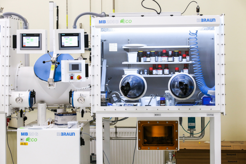 ITMO’s Laboratory of Hybrid Nanophotonics and Optoelectronics