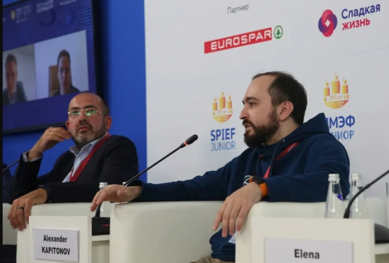 Alexandr Kapitonov at the panel discussion Live and Learn: Educational Trajectories of Young Professionals and Skills of the Future, SPIEF 2021
