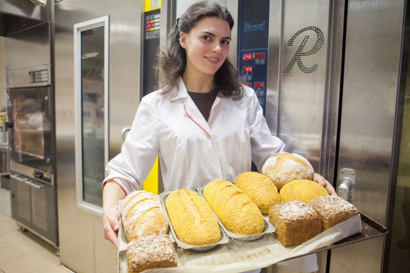 В лаборатории по производству хлеба в Университете ИТМО. Фото: ITMO.NEWS
