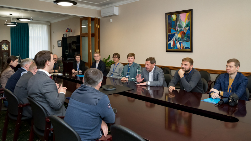 A delegation from ITMO University at the Joint Institute for Nuclear Research, Dubna. Photo courtesy of Elena Puzynina, Joint Institute for Nuclear Research
