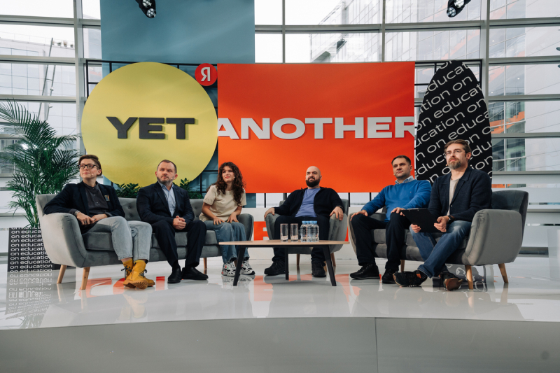 Elizaveta Kiseleva, Ivan Arzhantsev, Ekaterina Serazhim, Aleksei Shpilman, Ilya Obabkov, and Alexander Kraynov at the discussion. Credit: Yandex
