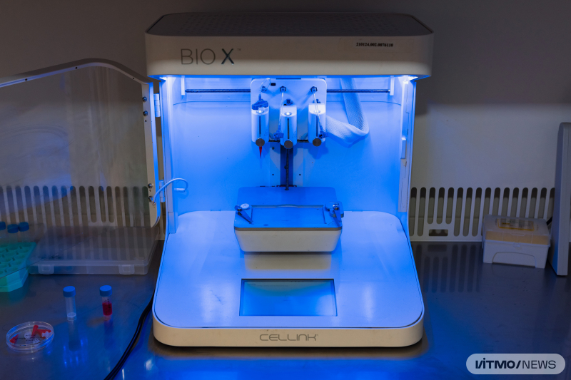3D-биопринтер в лаборатории 3D-печати функциональных наноматериалов. Фото: Дмитрий Григорьев / ITMO.NEWS
