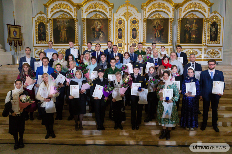 At the awards ceremony. Photo by Dmitry Grigoryev / ITMO.NEWS
