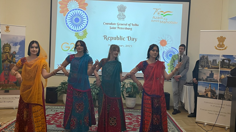 Russian girls dance to Indian songs on the occasion of India’s Republic Day in 2023. Credit: Daxta Pandey
