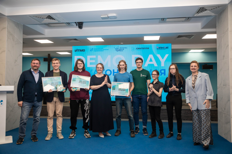 At a recent hackathon by ITMO, Sintelli AI, and the Moscow Center for Intelligent Healthcare. The winners shared a prize of one million rubles and were admitted to the Chemical Software program. Credit: Medtech.Moscow
