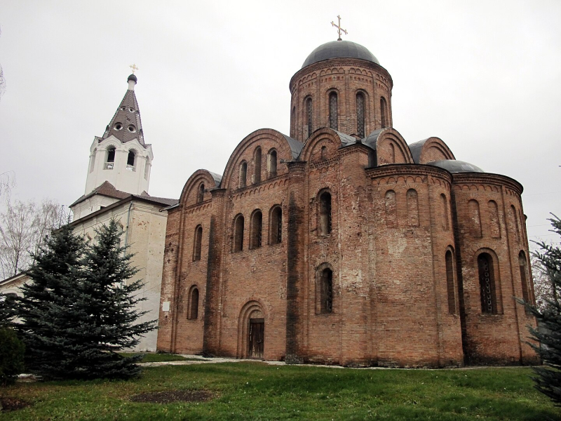 Church of St. Peter and St. Paul on Gorodyanka. Credit: Krassotkin / Wikimedia Commons / CC0
