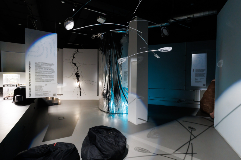 STAGE exhibition. Photo by Vitaly Kolikov
