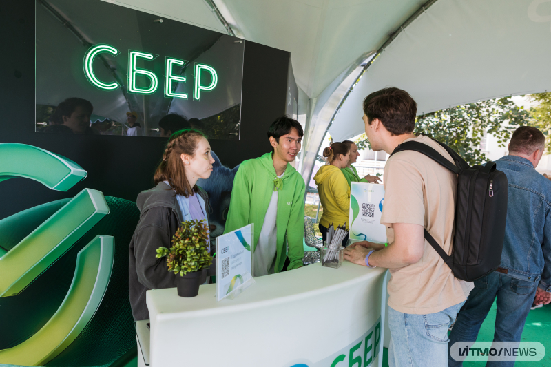 Sberbank's area at the festival. Photo by Dmitry Grigoryev / ITMO.NEWS
