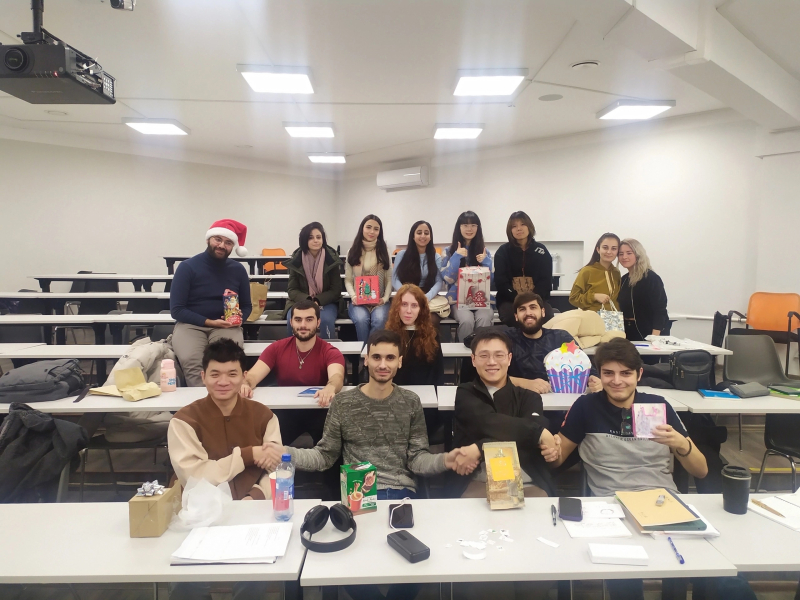 Jingsi with his classmates at ITMO. Photo courtesy of the subject
