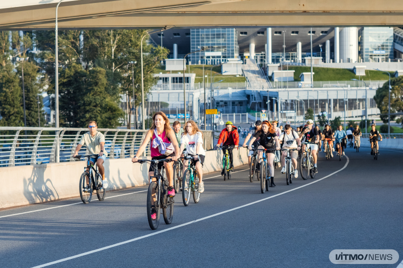 ITMO’s 20th Bike Ride with the Rector. Photo by Dmitry Grigoryev / ITMO.NEWS
