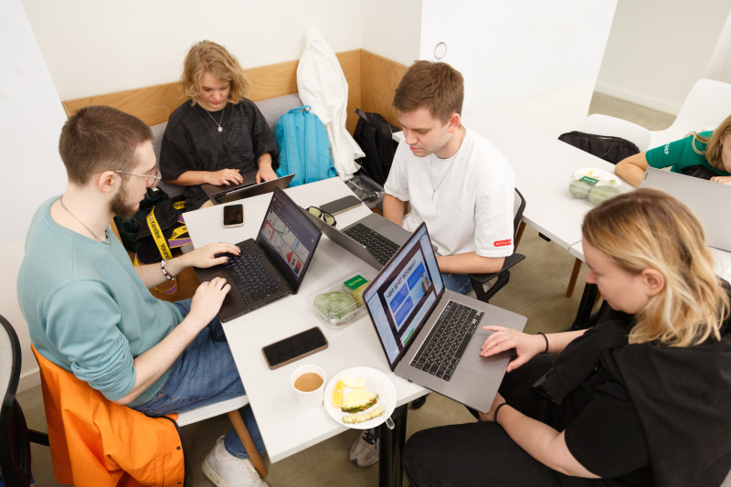 The Help the Dark Store hackathon by ITMO and VkusVill. Photo by Kirill Dzhenzerukha / Megabyte Media
