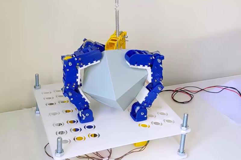 Grabbing robot design. Photo courtesy of ITMO scientists
