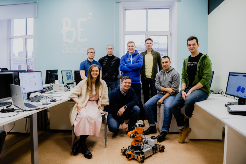 Sergey Kolyubin with the team of ITMO's Faculty of Control Systems and Robotics. Photo by ITMO.NEWS
