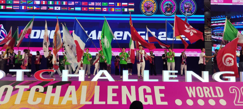 Соревнования по робототехнике RobotChallenge 2025 в Пекине. Фото предоставлено Игорем Лосицким
