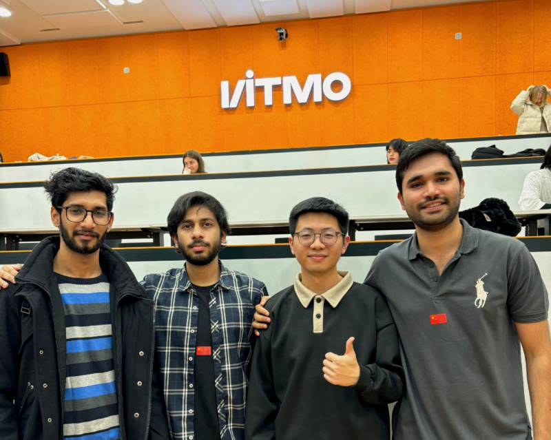 Muhammad-Bilal Muhiuddin with his friends at ITMO. Photo courtesy of the subject
