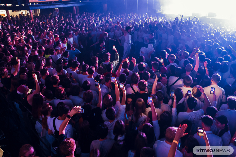 Вселенная ИТМО. Вечеринка-посвящение для первокурсников ИТМО. Фото: Дмитрий Григорьев / ITMO NEWS
