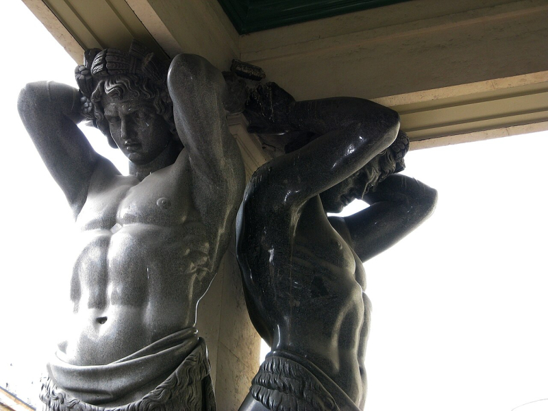 The Atlantes at the entrance of the Hermitage Museum. Credit: Yair Haklai / Wikimedia Commons / CC-BY-SA-3.0
