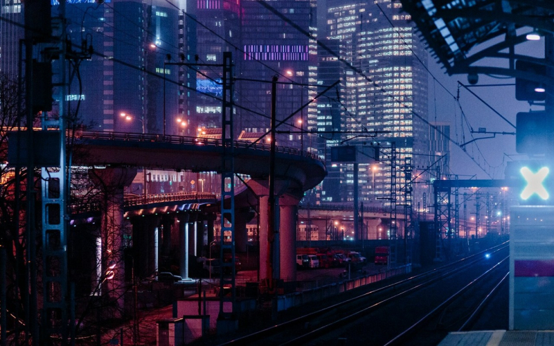 A cyberpunk-ish vista of Moscow. Credit: Aleksandr Popov (@5tep5) via Unsplash
