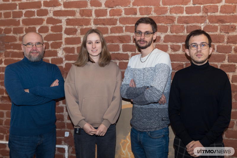 The research team (left to right): Alexey Yulin, Olga Kushchenko, Artem Sinelnik, and Daniil Litvinov. Photo by Dmitry Grigoryev / ITMO NEWS