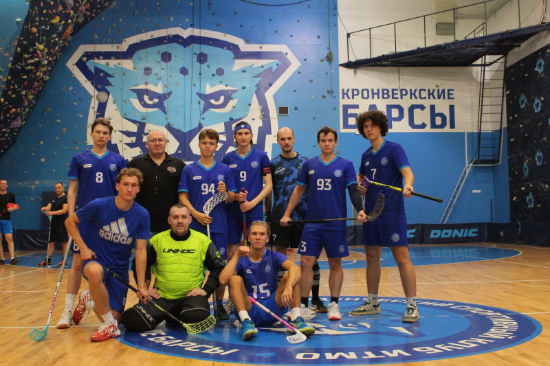 Floorball at ITMO University. Credit: vk.com/kb_floorball
