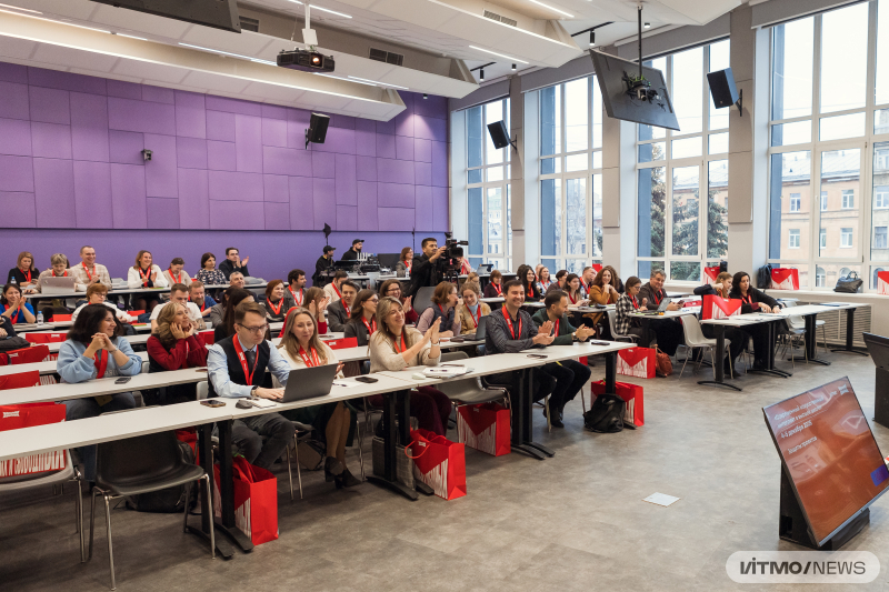 An AI course for educators. Photo by Dmitry Grigoryev / ITMO NEWS
