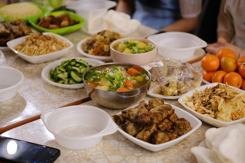 Традиционные вьетнамские блюда на Новый год. Фото предоставлено Динь Кхай Нгуен Буй
