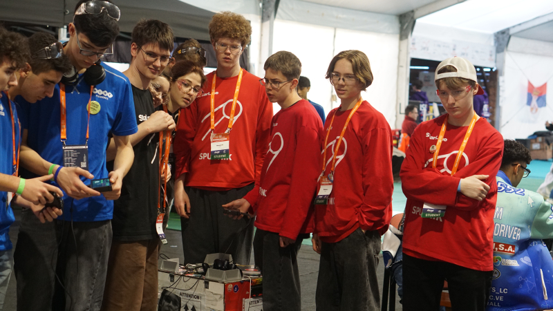 Команда &laquo;Sputnik Original&raquo; на чемпионате FIRST Tech Challenge Italy Championship.&nbsp;Фото предоставлено участниками чемпионата
