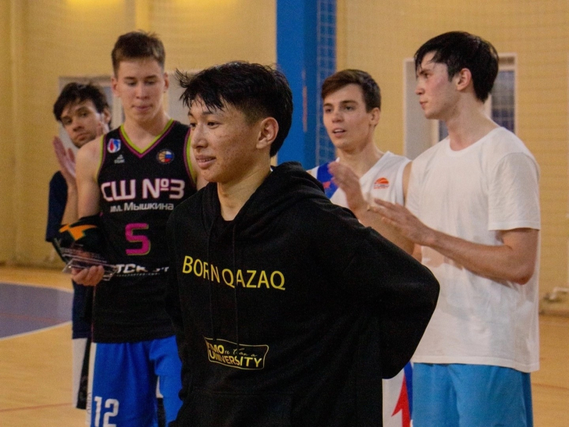 Byeibitkhan at a&nbsp;KronBars&nbsp;game. Photo courtesy of the subject
