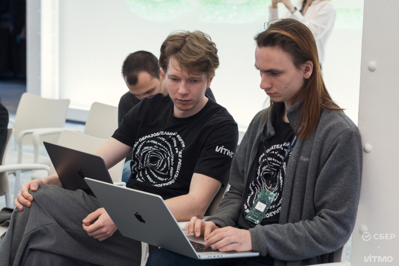 Участники IX образовательного форума &laquo;Тебе решать!&raquo;. Фото: Дмитрий Григорьев / ITMO NEWS
