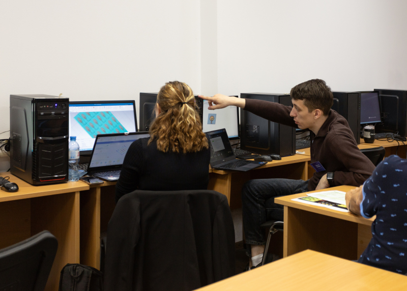 Photo by Danila Poperyokov / Faculty of Physics
