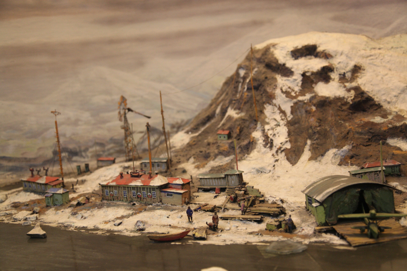 A model of a drifting ice station. Credit: Zhuravlik / Wikimedia Commons / CC BY-SA 3.0
