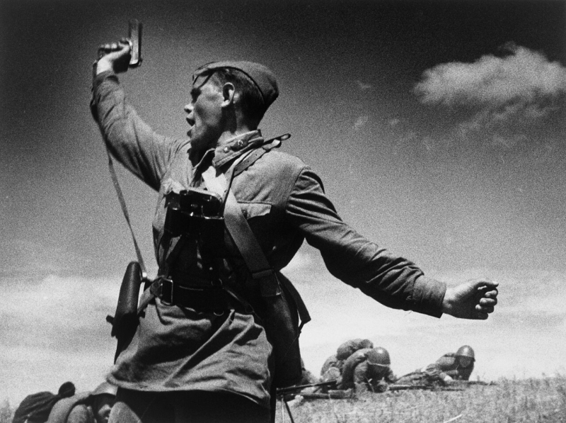 The 1942 Kombat photo by Max Alpert. Credit: RIA Novosti archive / Wikimedia Commons / CC BY-SA 3.0
