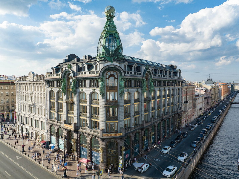 Singer House &ndash; the home of Dom Knigi. Credit: Nikolai Bulykin / Wikimedia Commons / CC BY-SA 4.0
