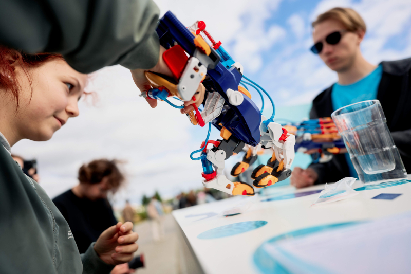 Kiberpyshechnaya mini festival. Credit: ITMO and Yandex Education
