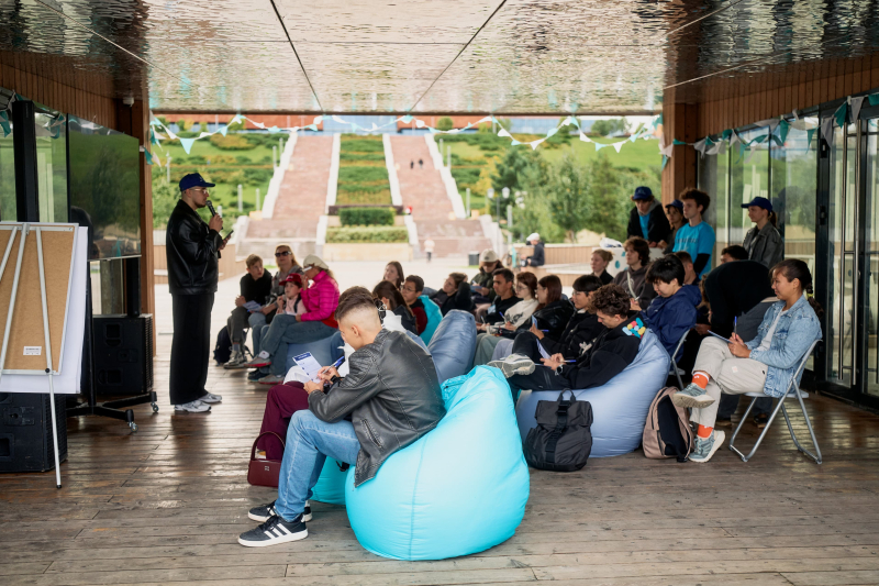 Kiberpyshechnaya mini festival. Credit: ITMO and Yandex Education
