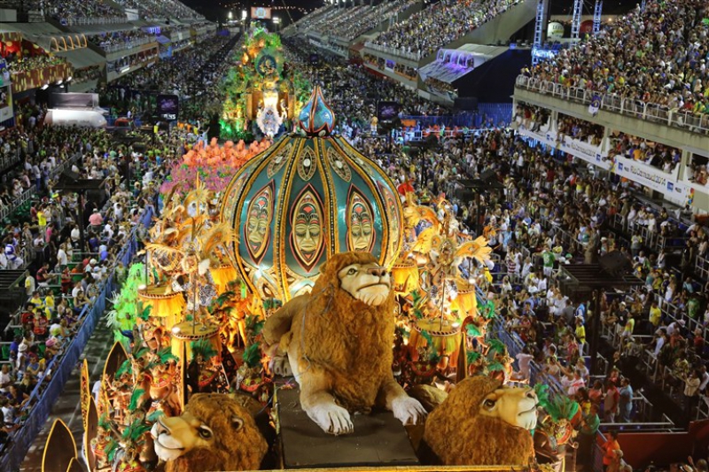 Бразильский карнавал. Источник: cts.com.lb