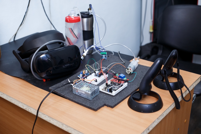 Прототип устройства передачи запахов в VR