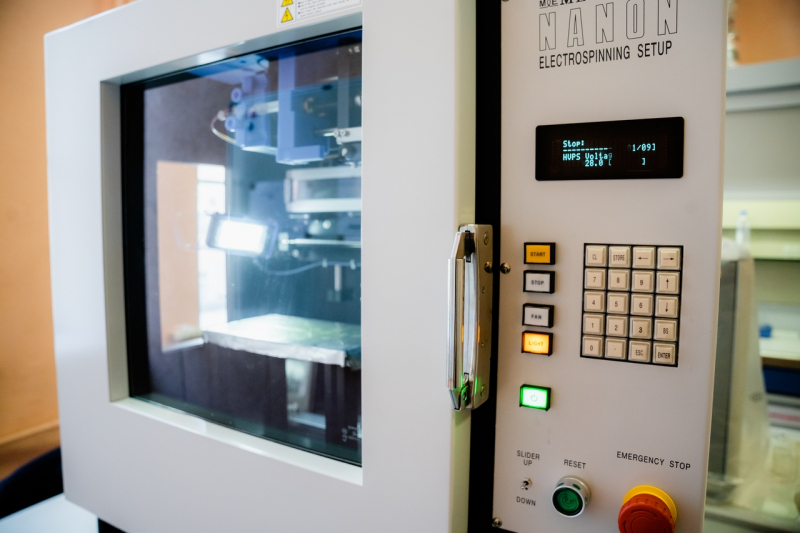 Получение нановолокон на основе гиалуроновой кислоты в Университете ИТМО